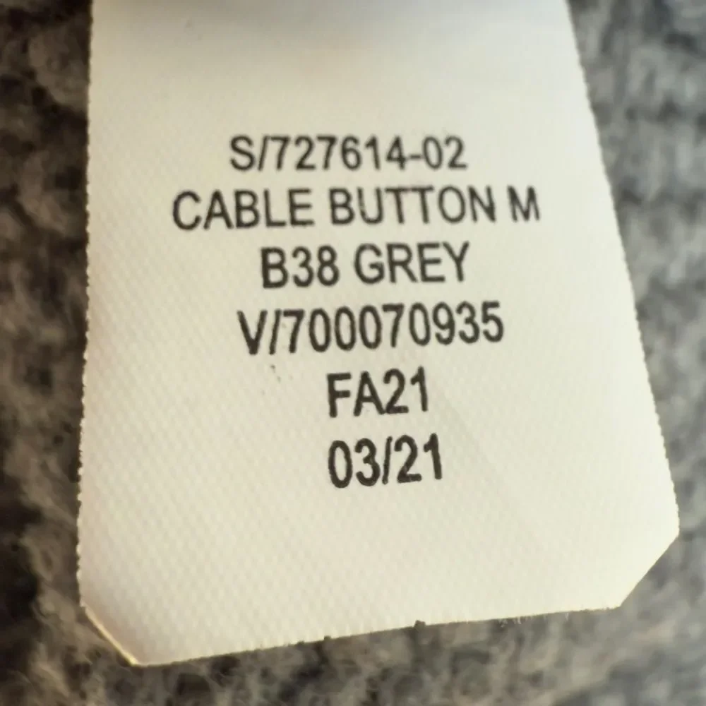 Gap Kids Boys Long Sleeve Mockneck Gray Cable-Knit Button Sweater. Small.